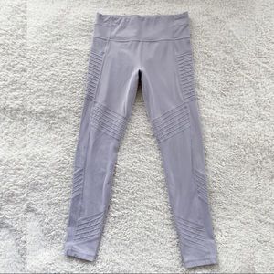 Women’s M ALTHLETA Lavender Pastel Leggings Gym